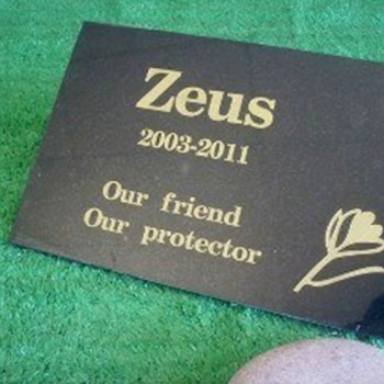 Shop-pet-memorial-plaques-headstones-3